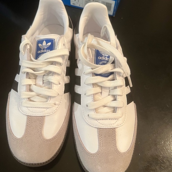 Adidas Samba OG in Black and White - Picture 5 of 7